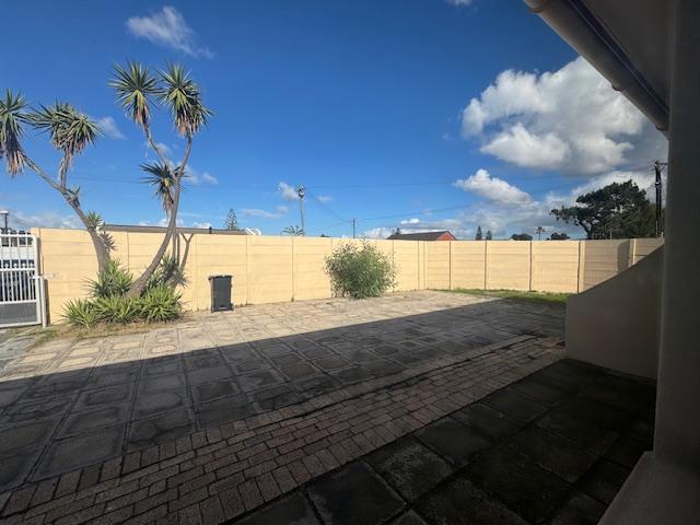 3 Bedroom Property for Sale in Wetton Western Cape